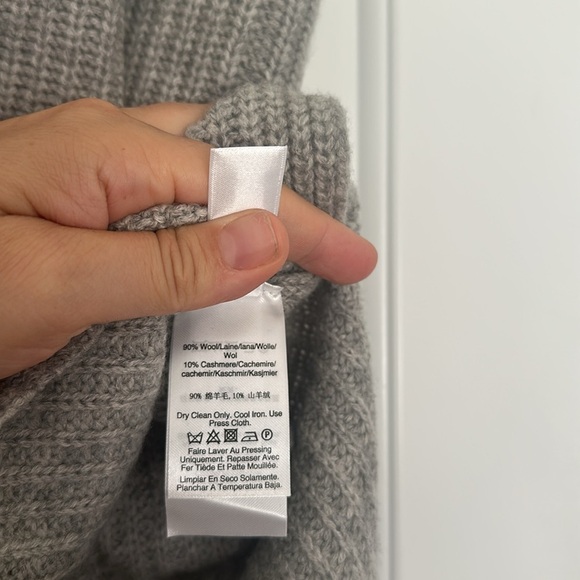 DKNY Pure Cashmere Wool Blend Mock Neck Sleeveless Sweater Gray Sz M - Picture 4 of 6